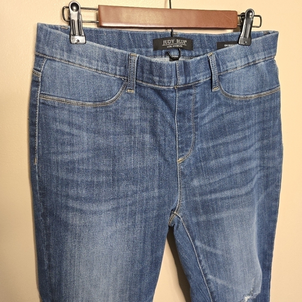 Judy Blue Mid-Rise Skinny Jeggings - Picture 6 of 12